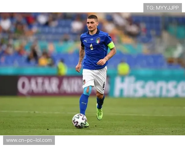 历史足球十大球星排名榜揭秘 谁才是足坛永恒的传奇之王